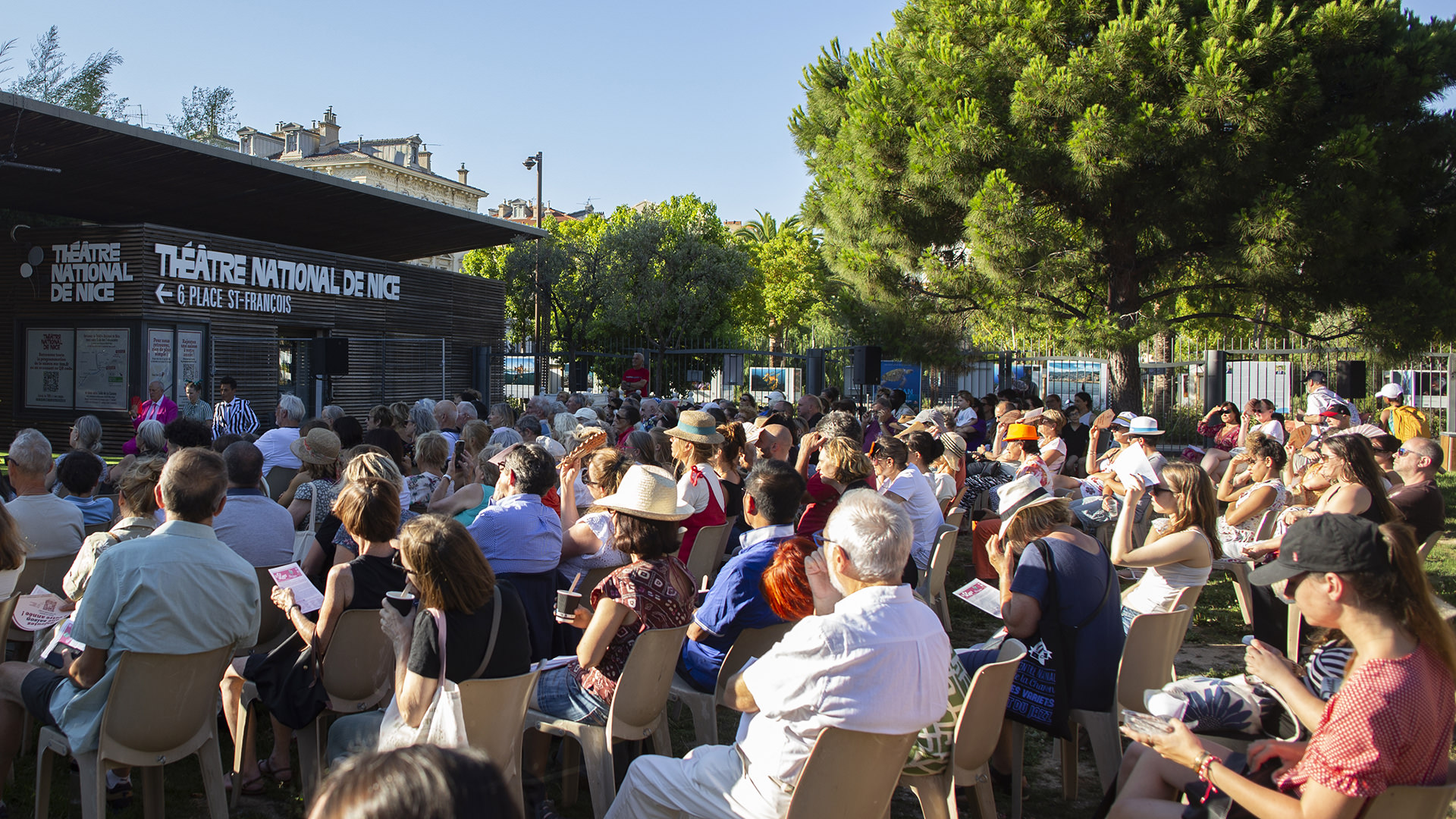 Les Contes d'ap&eacute;ro